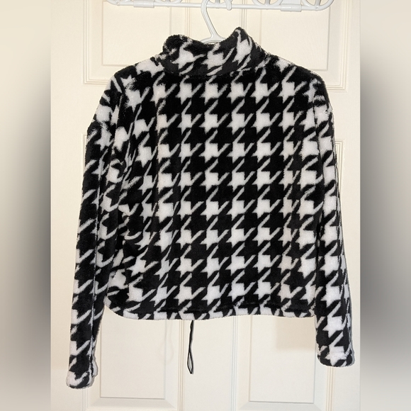 Cozy Sweater - Picture 2 of 3